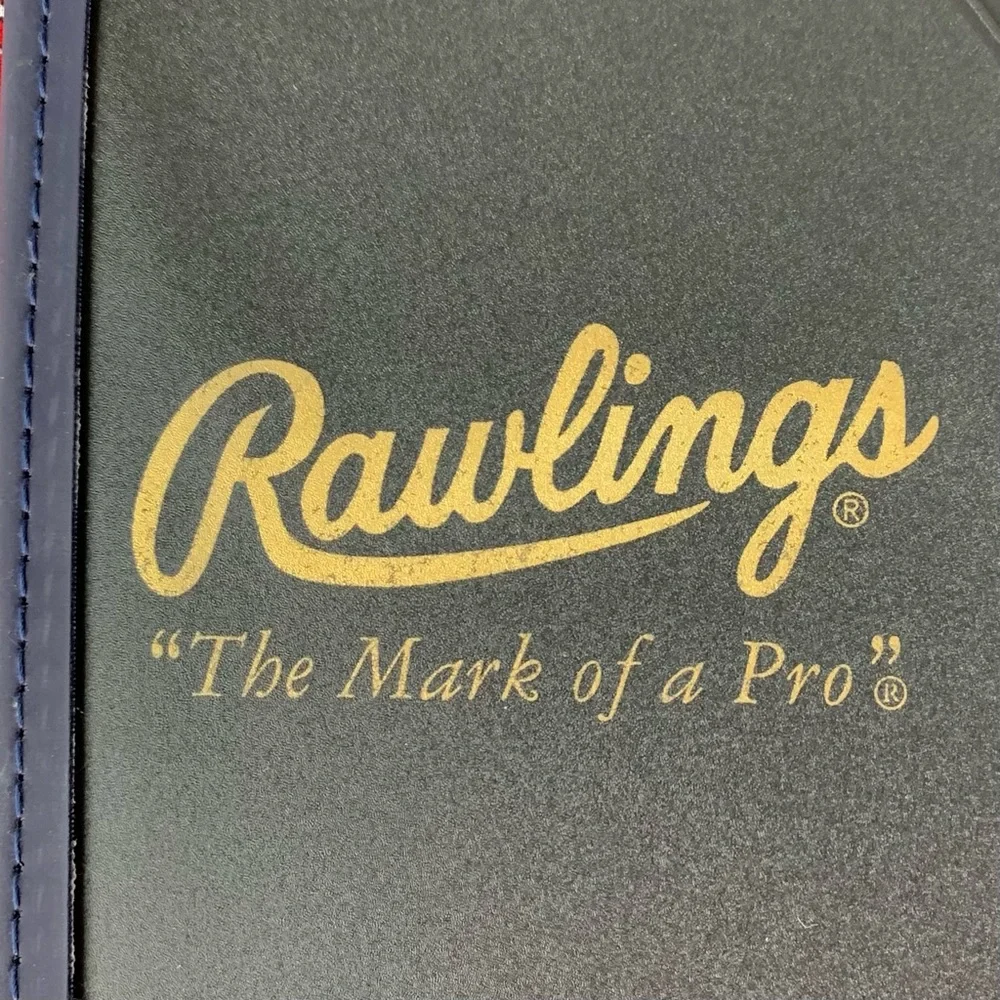 Rawlings St. Louis Cardinals “Bird on the Bat” Notebook portfolio.